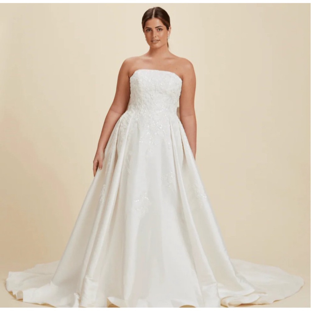 Wedding (Bridal) dress